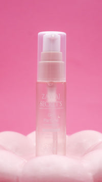 Gel parfumé intime en flacon-pompe rose clair avec capot transparent