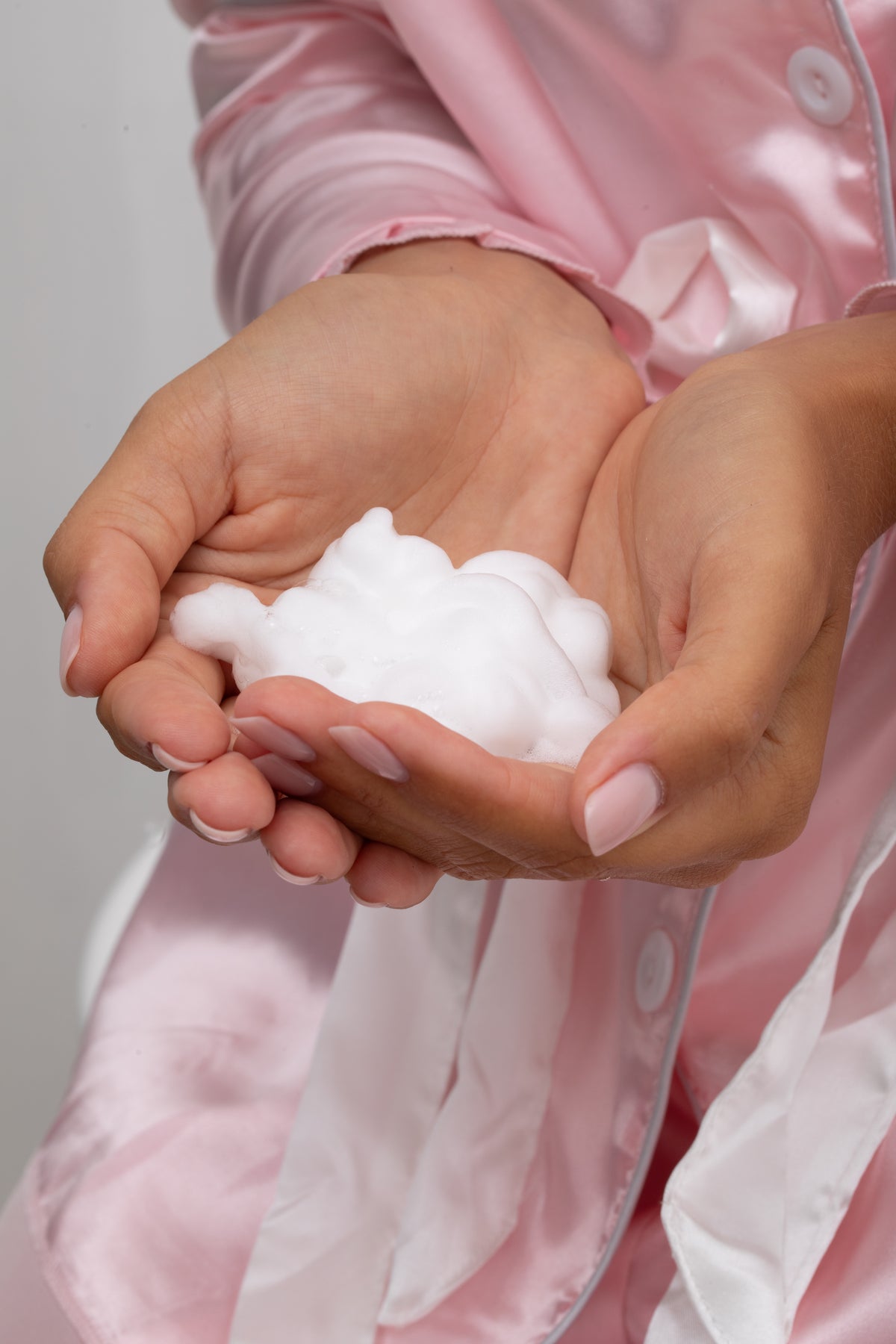 Mousse Nettoyante Intime Bio - Vanille Tonka Ylang | Les Essentielles