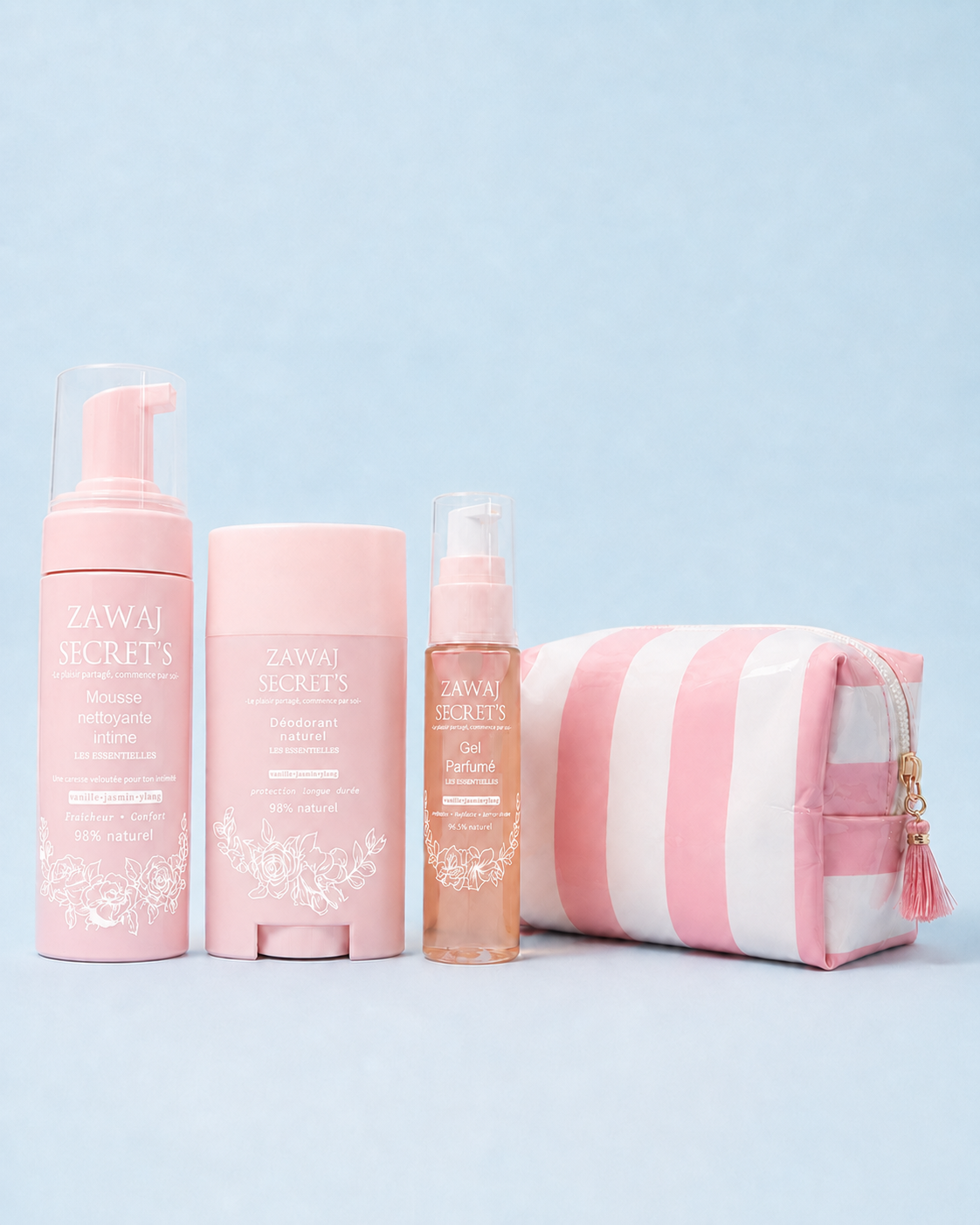 Trio Les Essentielles Zawaj Secret's avec mousse rose intégral, fond bleu ciel